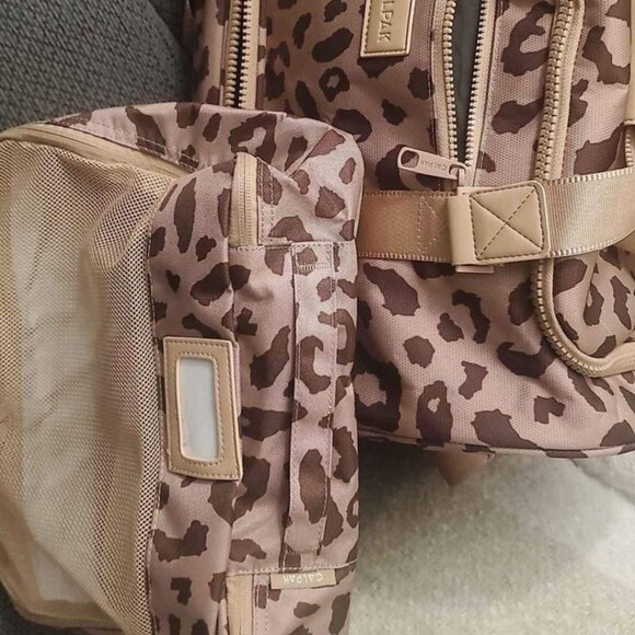 Calpak Duffle w/ bonus packing cube - Picture 2 of 5